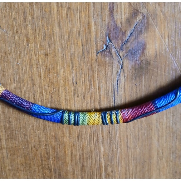🇲🇽📿 Rare Mexican Woman Necklace Metal Wrapped in Wire & Colorful Thread 🌮💎 - Picture 4 of 5
